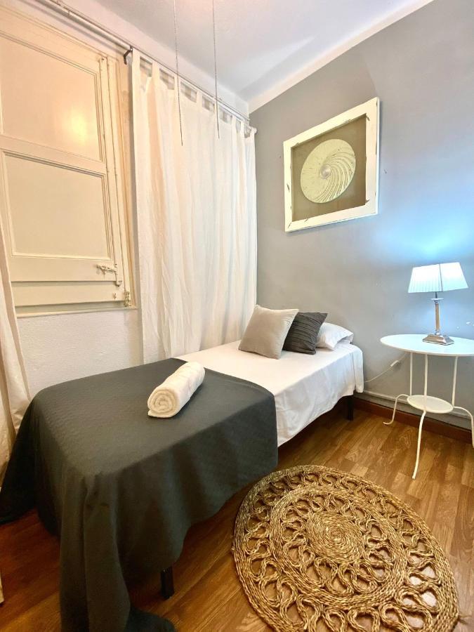 Alani Montjuic Pansiyon Barselona Dış mekan fotoğraf
